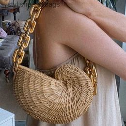 Shoulder Bags Woven European and American Popular Conch Bags Shell Shaped Rattan Bags Personalized Acrylic Chain Shoulder Bagsstylisheendibags