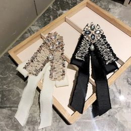 Bow tie small incense Inlaid diamond Pearl Accessories Shirt collar pin brooch collar pin large bow lace female 240109