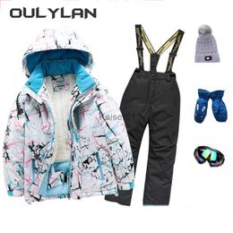 Skiing Suits New Children's Ski Suit Set Thickened Snow and Wind Proof Professional Waterproof Ski Coat Pants for Boys and Girls with