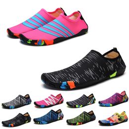 2024 Men's Sandals Summer Shoes Crok Rubber Clogs Water Shoes Big Size Man Beach Flat Sandals Slippers 35-45