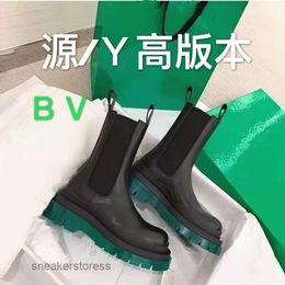 Designer Boot Botteega Venetas Boots 2024 Botega b Family Medium Tube Thick Bottom Chimney Green Candy Mona Cheshire Martin