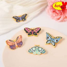 Hot Lapel Pins Insect Butterfly Series Set Lot Metal Design Badges Brooch Enamel Pins Label Bag Backpack Jewellery Gift