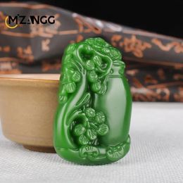 Pendants Natural Hetian Jade Jasper Vase Pendant Green Flowers Rich Men's and Women's Necklaces Handcarved Fashion High Jewelry