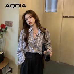 Spring Fashion Vintage Full Sleeve Loose Women Shirts Geomeric Printing Button Up Womens Y2K Female Clothing 240111