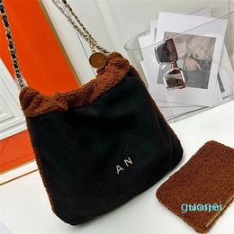 Designer -Womens shoulder bag designer crossbody lamb plush tote plush small fragrance large capacity plush womens 2024