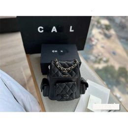 Designer Cowhide Backpack with Diamond Chain Makeup Mini Bag Shoulder Fashion Women's Handbag Mobile Flip Phone 2024