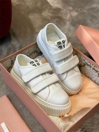 2024 new fashion Designer shoes Casual canvas shoes Women's platform cookie with small white board shoes half slippers size 35-40
