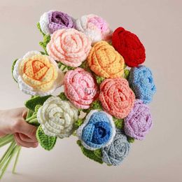 Other Arts and Crafts Finished Handmade Knitted Rose Artificial Flowers Braided Fake Flower Crochet Bouquet Decoration Table Holiday Gifts Ornament YQ240111