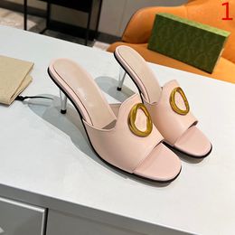 Classic designer women's sandals, summer fashionable beach women's shoes, wedding party shoes, sizes 35-43. With box