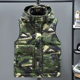 Men's Vest Winter Warm Thicken Sleeveless Jackets Padded Camouflage Hooded Waistcoat Men Clothes Male Coat Work Wear 240110