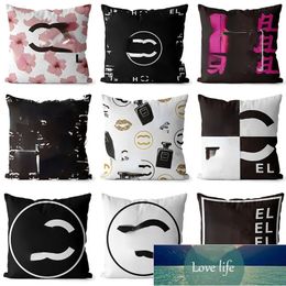 Simple Throw Pillow Black and White Throw Pillow Letter Logo Home Pillow Cover Sofa Decoration Cushion Pillow Core Removable