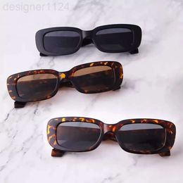 Retro Square Sunglasses Women Vintage Travel Small Rectangle Sun Glasses For Female Women Girl Men Gift