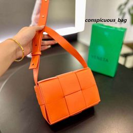 2024 Crossbody Designer Bag Women's Designer Bag Classic Brand High Quality Fashion Handbag Exquisite Handmade Multi Colour Mini Leather High Grade Designer Purse