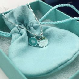 Necklaces s Sterling Silver Japanese and Korean New Small Necklace Niche Design Personalized Round Brand Heartshaped Collarbone Chain Blue Heart Pendant Tiffanyi