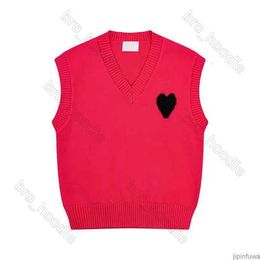 Ami 24ss Paris Sweater Vest Sleeveless Sweater v Neck Fashion Knit Jumper High Street Sweat Winter a Heart Coeur Love Jacquard Tech Fleece TEZD
