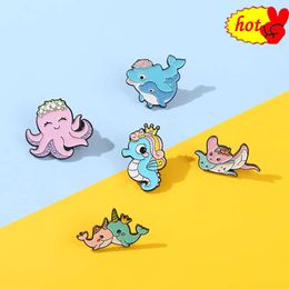 Hot Lapel Pins Carton Seahorse Whale Octopus Brooches for Women Metal Alloy Animal Pet Dog Brooch Clothes Jewellery Bag Pin Fashion Dress Coat Ac