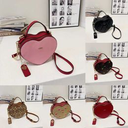 Pink Bag Girl Small Shoulder Bag Fashion Love Heart-shaped Purse Women Tote Handbags Chain Designer Crossbody Bags Cherry Strawberry Gift 240111