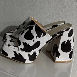 Women Cow Slippers Pattern Slides Heels Platform Shoes Designer Sandal Home Chunky Summer Hoof Woman Elegant Party bbf