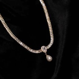Pendant Necklaces Pendant Necklaces Women Long Pearls Lock Chain Collane Lunghe Donna Camelia Layered Party c Necklace Brand Jewelry J240111