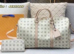 Weekend Men Women Luggages Travels High Quality Fashion Style