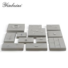 Display YinBeiNi Luxury Grey Leather Jewellery Display Set Pendant Necklace Bracelet Ring Decoration Rack Shops Cabinet Display Props