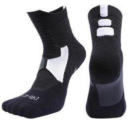 Men Women Fitness Running Bike Cycling Hiking White Sport Socks Outdoor Basketball Football Soccer Compression Socks Calcetines18784928