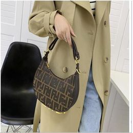 Brand Messenger Bags Summer new trendy all-match women messenger bag chain leather fashion grils samll shoulder bag wrist bags bro292Z