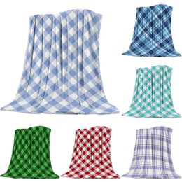 Blue and white plaid geometric flannel throw blanket simple design warm super soft lightweight suitable for beds sofas sofas 240111