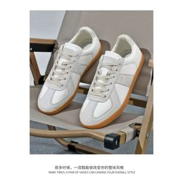 Sapatos de grife Maisons Margiela Sapato Replicando MM6 Casual Maison Sapatos Mens Treinadores Mulheres Zapatos Running Shoes Skate Mulheres Sapatilhas Sapatos Ao Ar Livre 702