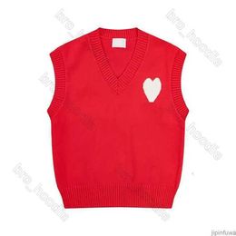 Ami 24ss Paris Sweater Vest Sleeveless Sweater v Neck Fashion Knit Jumper High Street Sweat Winter a Heart Coeur Love Jacquard Tech Fleece VQLX