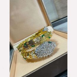 Golden Three Ring Princess Snake V Gold Plated Inlaid Green Eye Diamonds Exaggerate Living Bracelet High End Exquisite