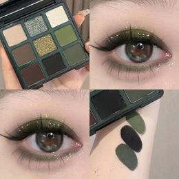 2024 new green cat eye shadow Black Swan 9 Colour eyeshadow tray New pearlescent matte smoky eye