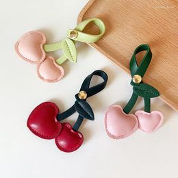 Keychains Cute 3D Peach Heart Cherry Car Key Chains Red Pink Love Versatile Bag Pendant For Women