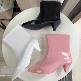 Designer Ankle Boots Women Rubber Rain Shoes Black Pink White Half Boot Classic Waterproof Upper With Box 510