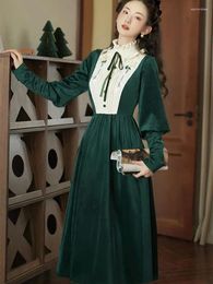 Casual Dresses Retro Green Velvet Dress Woman Vintage Vicotrian Style Embroidery Floral Bow Puff Sleeve Elegant Princess Vestido Festa