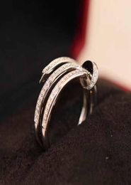 Luxruious quality three line ring with sparkly diamond in platinum Colour for women birthday Jewellery gift PS88367386691