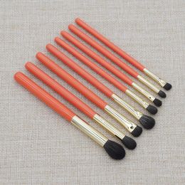 Brushes Professional Handmade Makeup Brushes Set Soft Blue Squirrel Goat Hair Eye Shadow Blending Brush Orange Handle Make Up Brush Kit