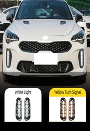 1 Pair Fog lamp For Kia Stinger 2017 2018 2019 2020 with Yellow Turn Signal Function Car DRL LED Daytime Running Light2158369