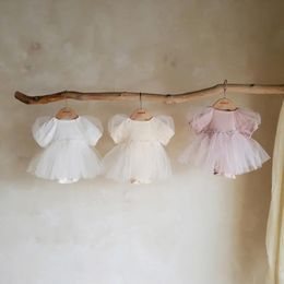 Dresses White/pink Lace Princess Baby Girls Tulle Romper Summer Puff Sleeve Korean Newborn Baby Birthday Dress for 024m Infant Onesies