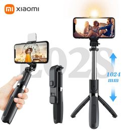 Monopods Xiaomi Bluetooth Wireless Selfie Stick Mini Tripod Extendable Monopod with Fill Light Remote Shutter for Xiaomi Phone Tripod