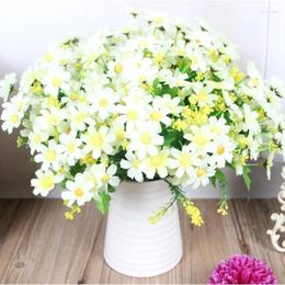 Decorative Flowers Wedding Decor Silk Artificial Daisy Bouquet Fake Indoor And Outdoor Decoration Simulation Small Daisies Plant Floral