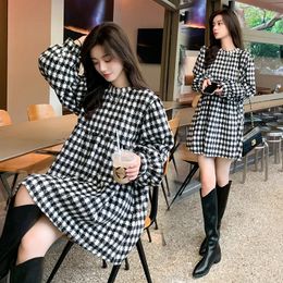 Plaid Woollen Maternity Blouse Dress Autumn Winter Elegant A Line Loose Mini Clothes for Pregnant Women Pregnancy Casual Tops 240111