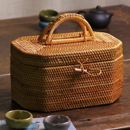 Handwoven Rattan Storage Box with Handle Wicker Ornament Box Tea Food Container Picnic Bread Fruit Cake Basket Kitchen Organizer 240111