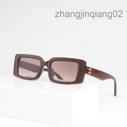 Designer Mui Mui Sunglasses Cycle Luxury Fashion Sports Polarize Miui Miui Sunglass Mens Womans New Vintage Driving Beach Brown Goggle Square Sun Glasses