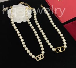 2023 Luxury master designs pearl necklace fashionable choker jewelry for wedding party travelostume jewelry chokers necklaces6723840