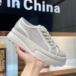 2024 Luxury Designer Shoes Canvas Shoes Sneakers Classic Design Version Fashion Running Tennis Shoes Washed Jacquard Cowboy Women's Shoes Ace Version Shoes. 3257