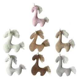 born Pography Posing Props Baby Poshoot Cute Horse Doll Animal Toy Infants Po Shooting Accessories 240111
