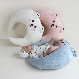 Korea Cartoon Cotton Baby Pillow for born Baby Children Cartoon Moon Shap Bedding Nursing Pillows Kids Baby Pillow 240111