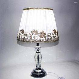 Table Lamps Modern European Style Fabric Crystal Desk Lights Vintage E27 LED 220V Lamp For Reading Bedside Home Living Room Office Bar