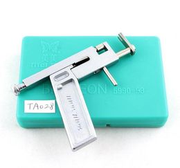 Professional Ear Body Nose Piercing Gun Machine Tool Kit Set Steel Studs Piercing the Ear Guns Iron Suit K9166310660